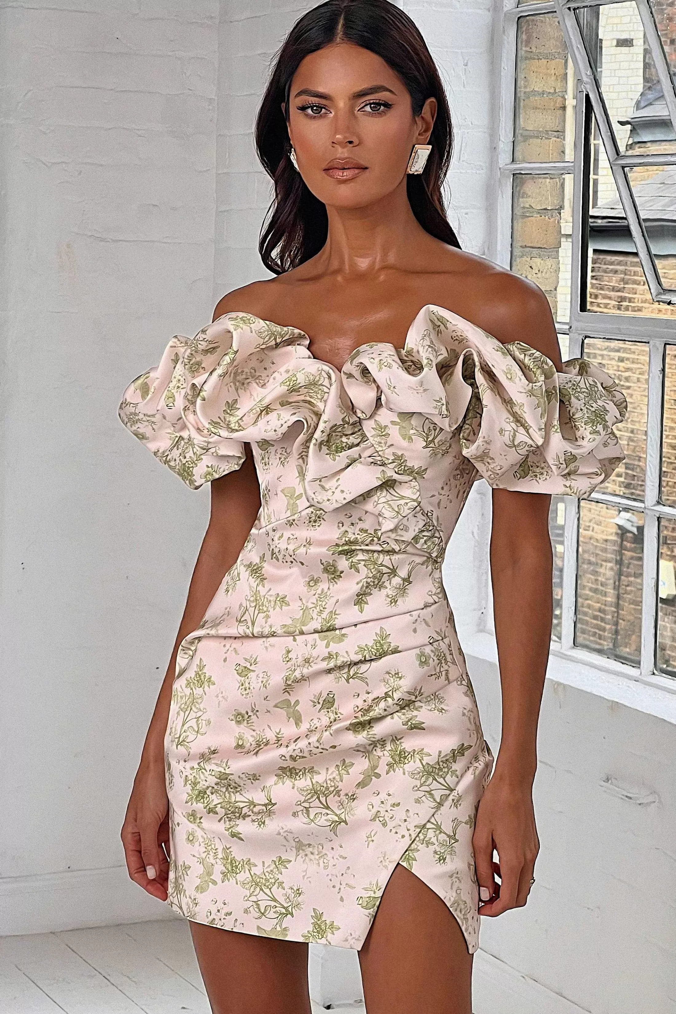Lavish Alice Dresses<Carrie Bonded Satin Bardot Mini Dress In Green Porcelain Print